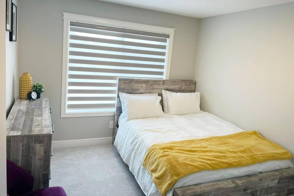 Apartment In South Edmonton